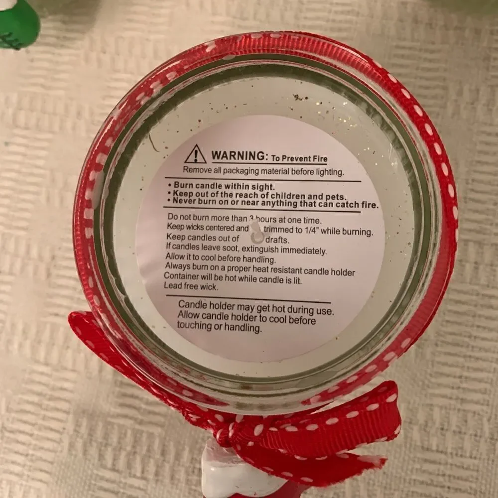 Holiday Mitten Candles